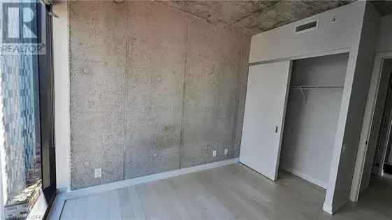 2 rooms apartment of 421 m² in Toronto