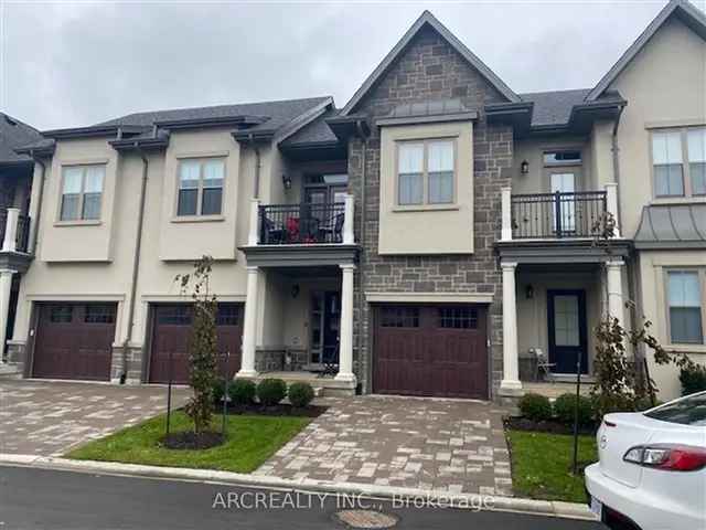 Luxury 2Bdr+1 Townhome in Niagara-on-the-Lake