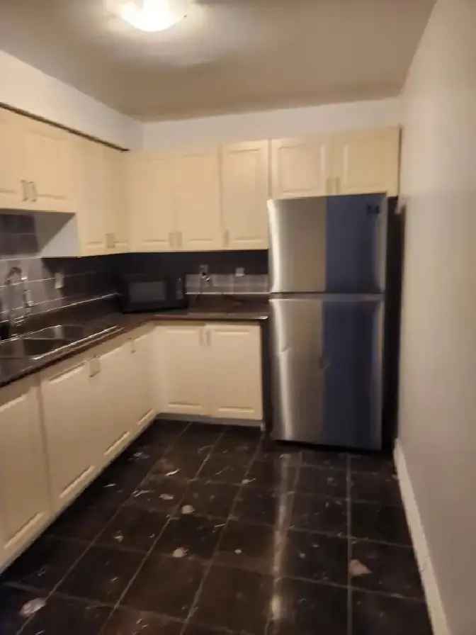 Furnished 2bdr condo, ensuite laundry, Centennial College, asap