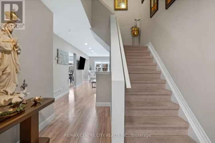 Updated Freehold Townhouse 3 Beds 3 Baths London ON