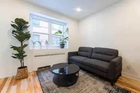 1 room apartment of 27 m² in Montreal