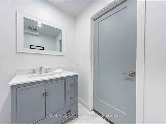 House For Sale in Burlington, Ontario