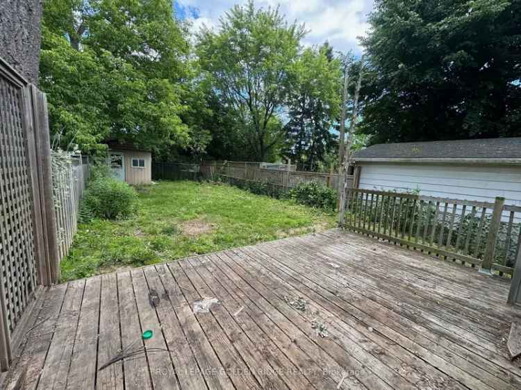 House For Sale in Toronto, Ontario