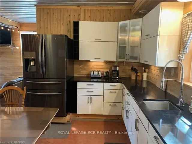 House For Sale in Municipality of Northern Bruce Peninsula, Ontario