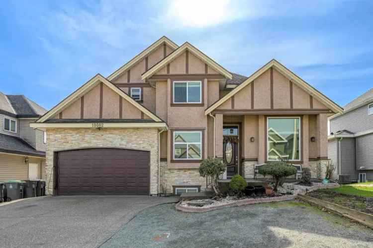 A $2,188,000.00 House/Single Family with 9 bedrooms in Cloverdale BC, Cloverdale