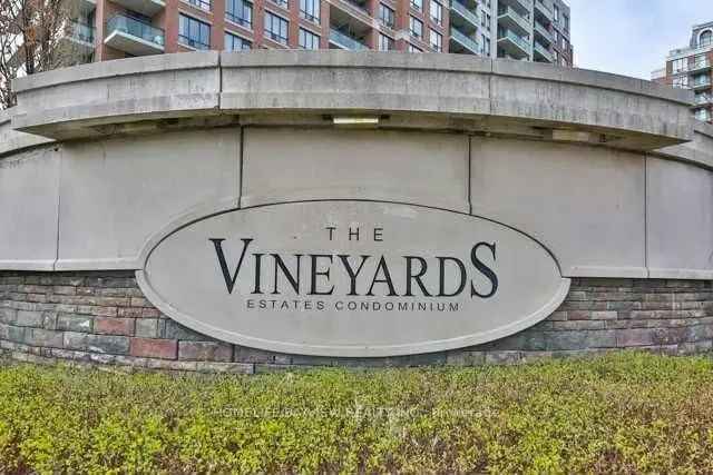 Condo For Sale in Richmond Hill, Ontario