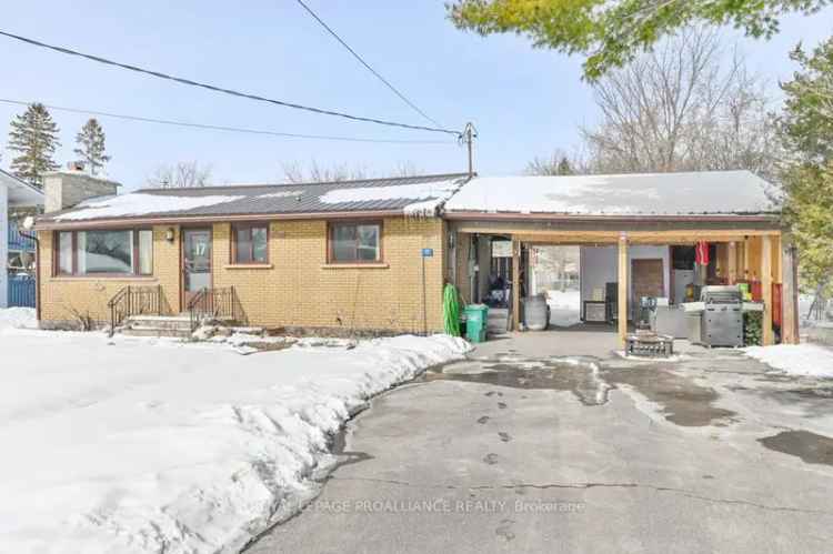 CFB Trenton Air Show View 2-Bedroom Bungalow