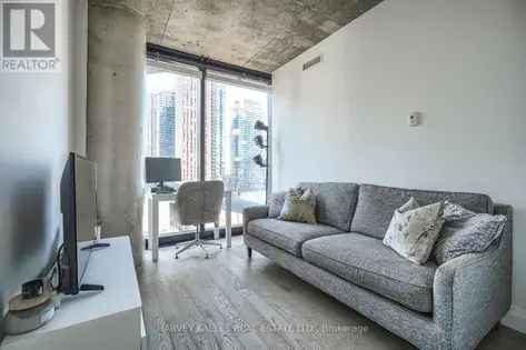 Luxury 2-Bedroom Apartment King St West Toronto