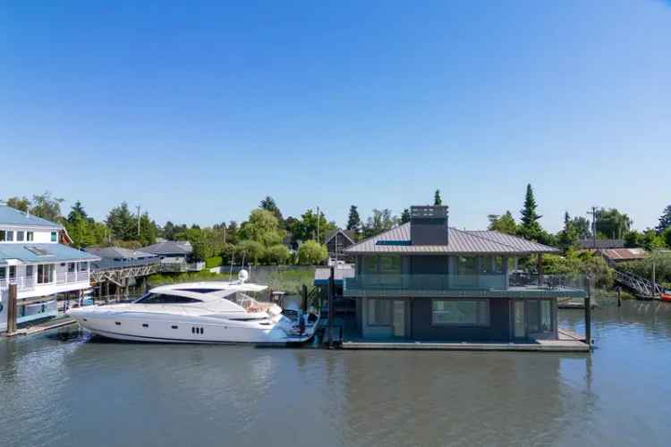 Port Guichon House for Sale: Luxury Waterfront Living