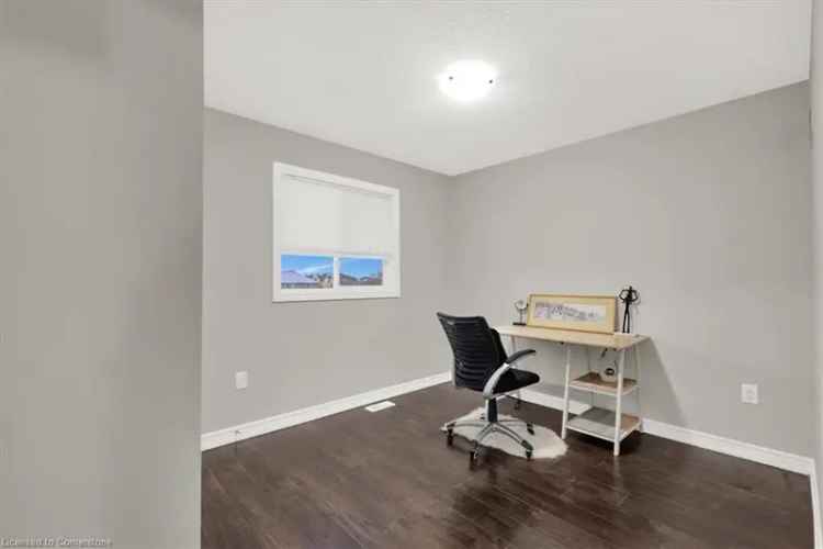 Rent Detached Home in Ancaster with Luxury Features and Green Space