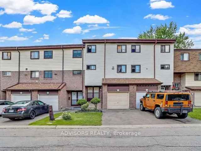 Spacious 3-Bedroom Townhouse Near Square One