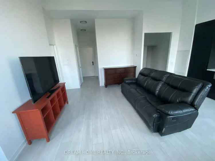 Luxury 2 Bedroom Condo in Liberty Village