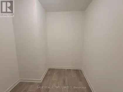 1 room apartment of 372 m² in Toronto