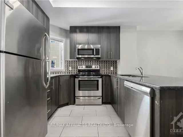 1370 Sq Ft 3-Bedroom Condo with Gas Fireplace and Balcony