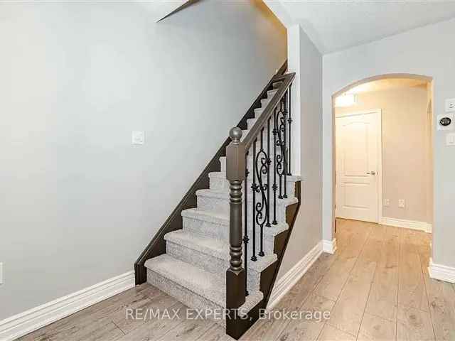 Townhouse For Rent in Milton, Ontario