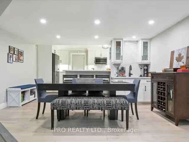 House For Sale in Burlington, Ontario