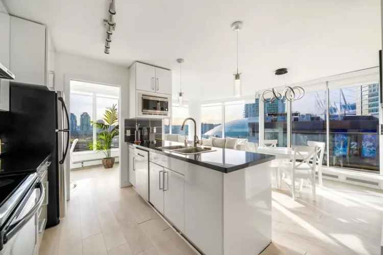 Downtown Vancouver Condo for Sale 1030 sqft with Amazing Views