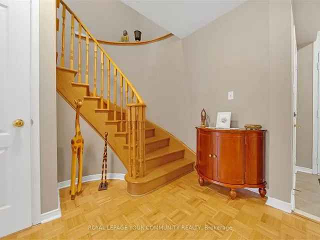 Townhouse For Sale in 28, Haymer Drive, Vaughan, Ontario