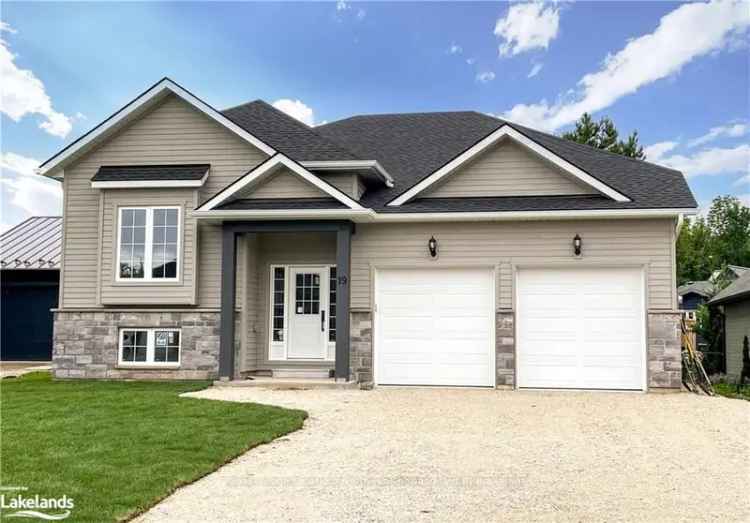 House For Sale in Meaford, Ontario