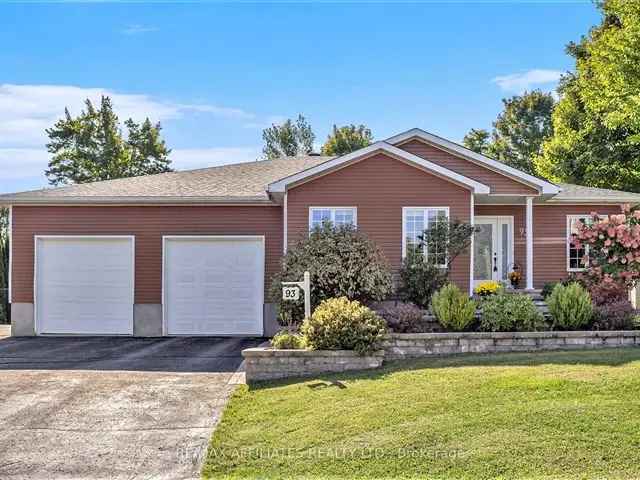 Large Bungalow in Forest Park with Double Car Garage