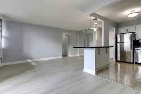 2 Bedroom Condo in Erin Mills Mississauga