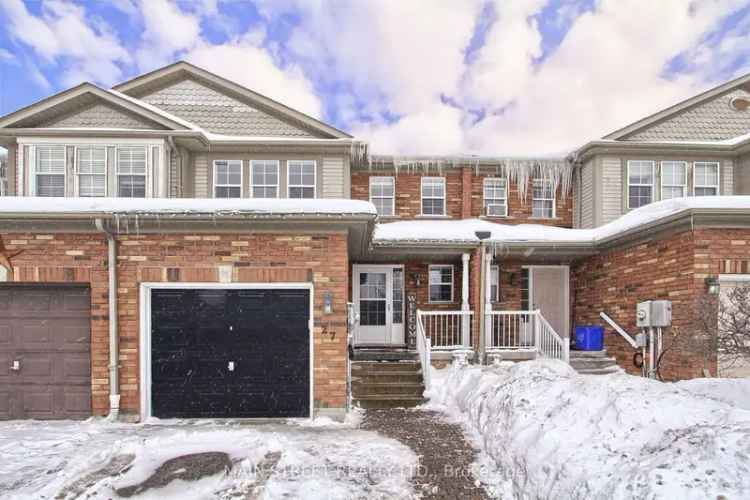 3 Bedroom Townhome in Simcoe Landing - Newly Renovated