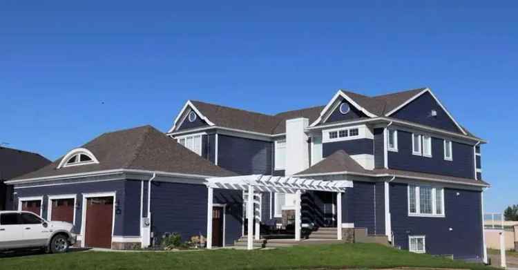 Buy luxury home in Prairie Arbor with exceptional features and design