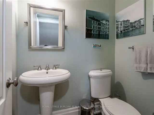 House For Sale in 2185, Meadowland Drive, Oakville, Ontario