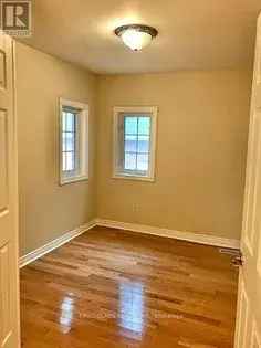 4 Bedroom 353 m² House in Mississauga