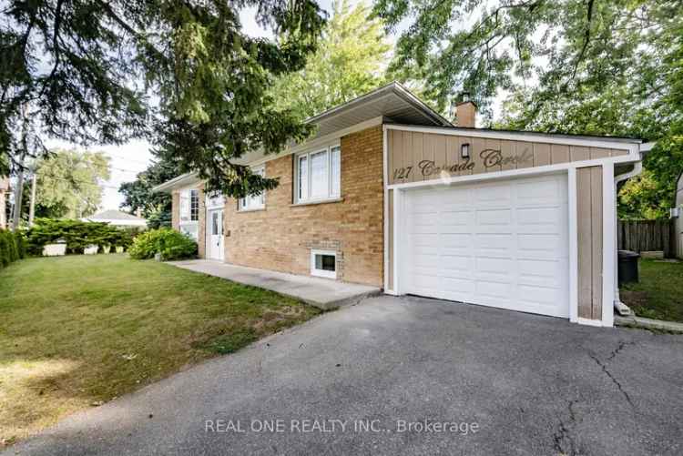 House For Sale in Rideau Lakes, Ontario