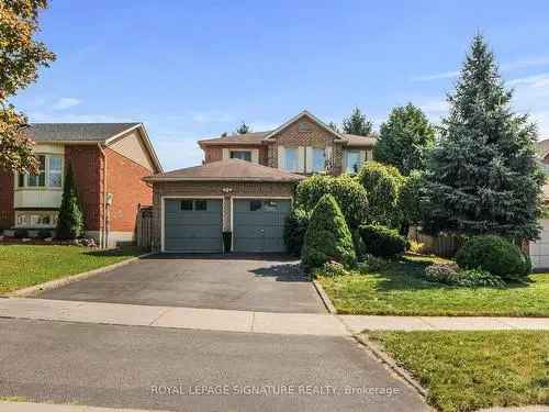 House For Sale in Blue Grass Meadows Whitby