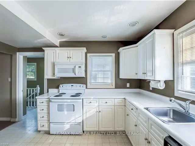 House For Sale in St. Catharines, Ontario