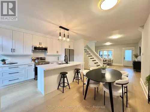 Upper Beaches Family Home Detached House For Sale