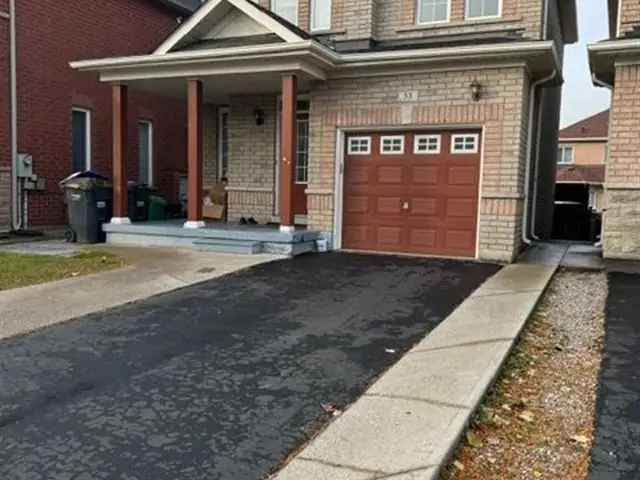 House For Sale in 33, Fishing Crescent, Brampton, Ontario