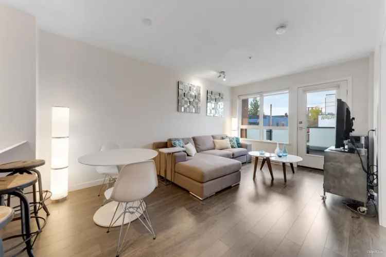 Main Street Condo 1 Bed + Den 1 Bath Parking Locker