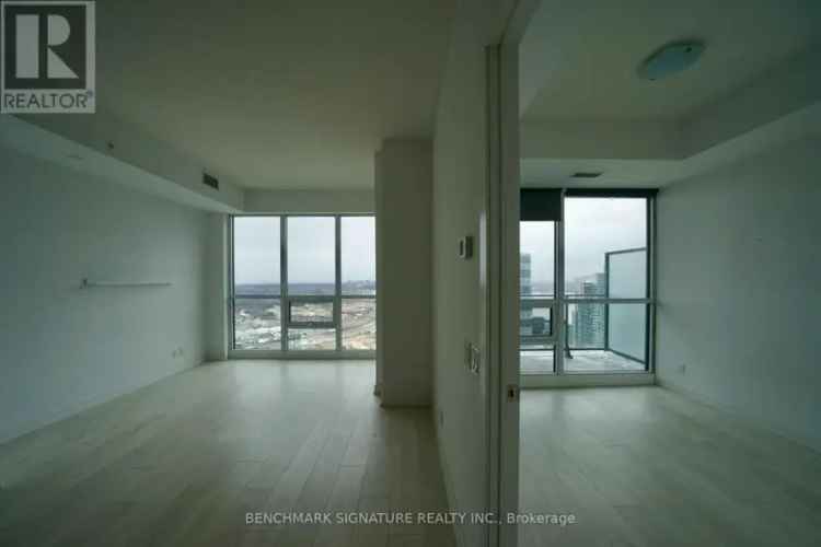 1+1 Bedroom Condo Steps From Lake & Humber Bay Park
