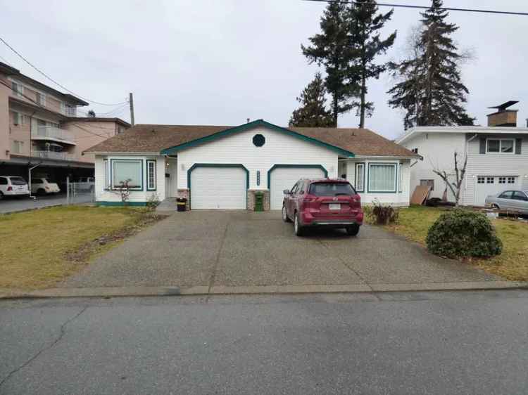 6 Bedroom Duplex Chilliwack Investment Opportunity