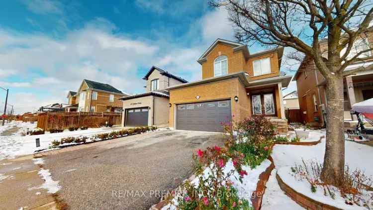 House For Sale in Mississauga, Ontario