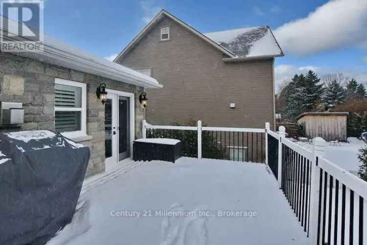 Buy Raised Bungalow in Collingwood with Hot Tub and Double Garage