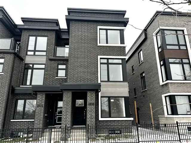 Townhouse For Rent in Markham, Ontario