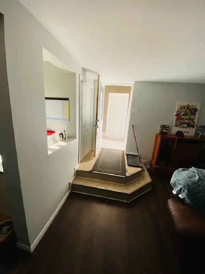 3 beds 1 bath - apartment