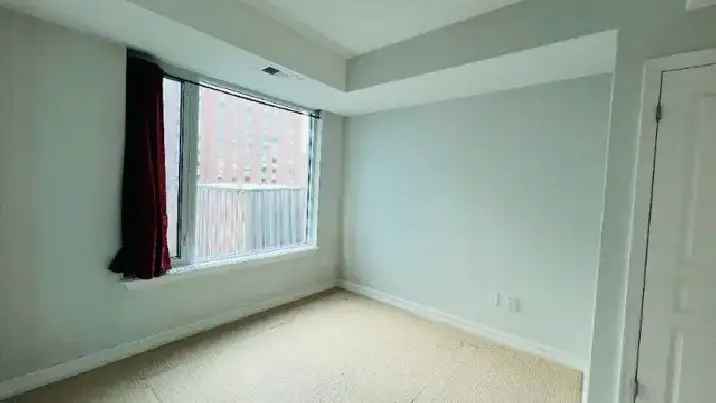 2 bed 2 bath condo, Sandy hill, walk to UOttawa, avail Sept 1st