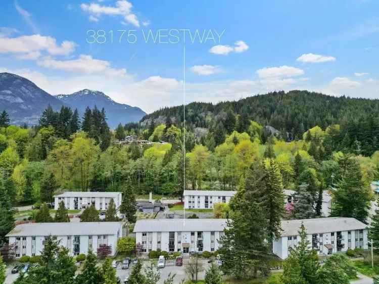 Squamish Condo Investment Opportunity - 2 Bed 1.5 Bath