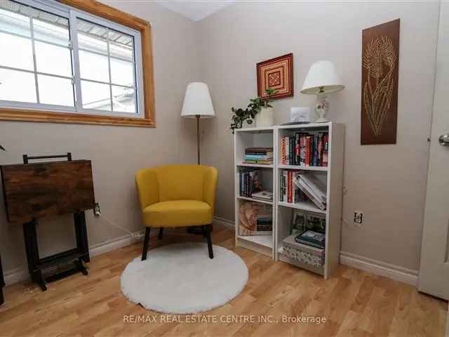 House For Sale in Cambridge, Ontario