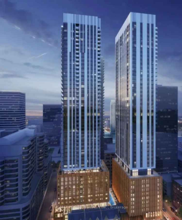 Toronto Theatre District Studio  442 Sqft  High Walk Score