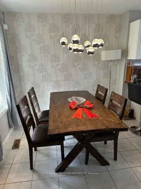 House For Sale in Kitchener, Ontario