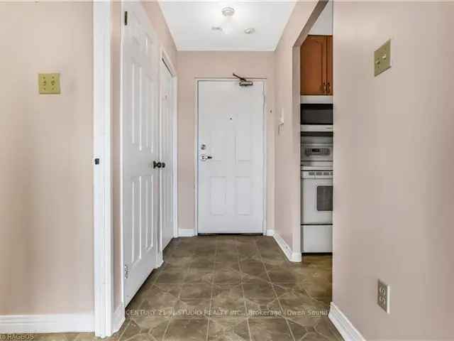 Affordable Owen Sound Condo: 1 Bedroom, Close to Amenities