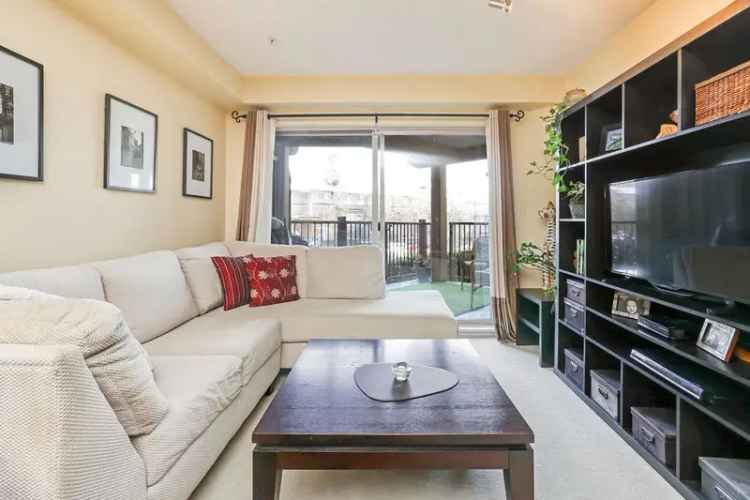 1 Bed + Den Condo Near Transit  - Like New!