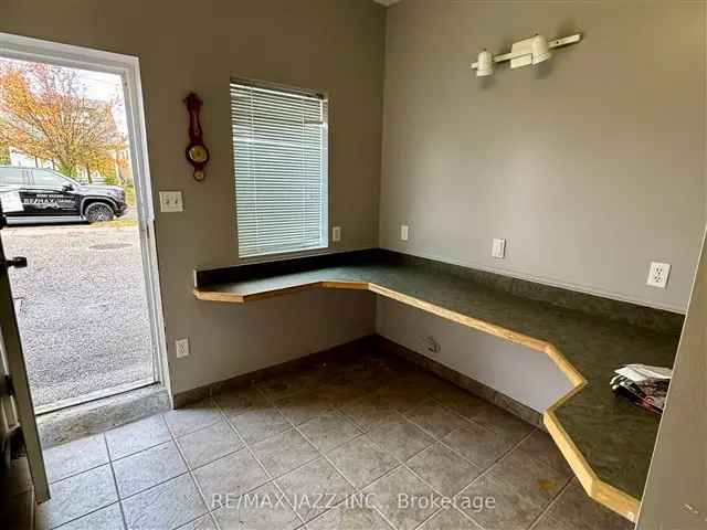 House For Sale in Oshawa, Ontario