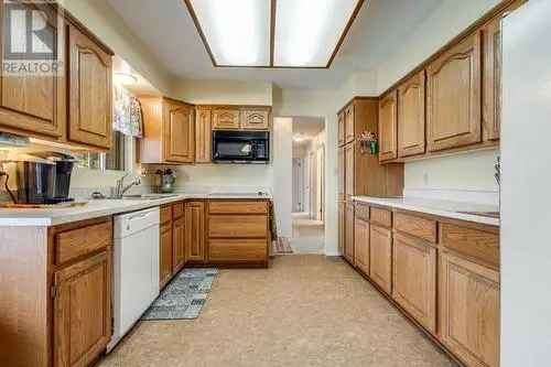 3 Bed 2 Bath Rancher in West Kelowna Family Friendly Pool